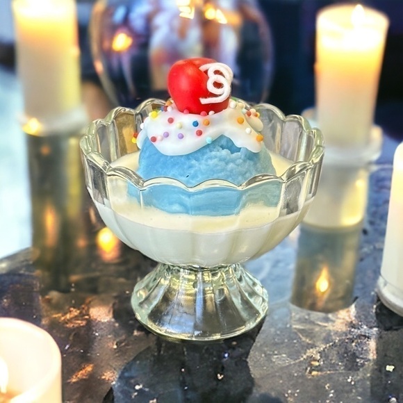 ⚠️SALE Candle // Handmade Blue Ice Cream And Sprinkles Candle SEND OFFERS 🥳 - Picture 2 of 6